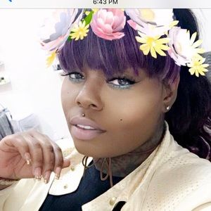 Meet your Posher, Jena